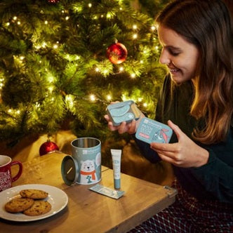 Set Regalo Hucha Oso Polar - Kit Facial La Saponaria