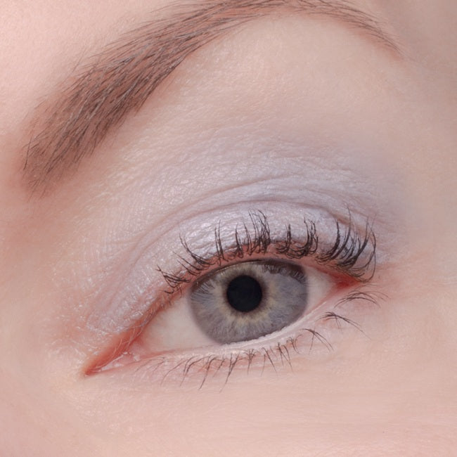 Sombra de Ojos Líquida de Larga Duración 02 Silver Grey Joik
