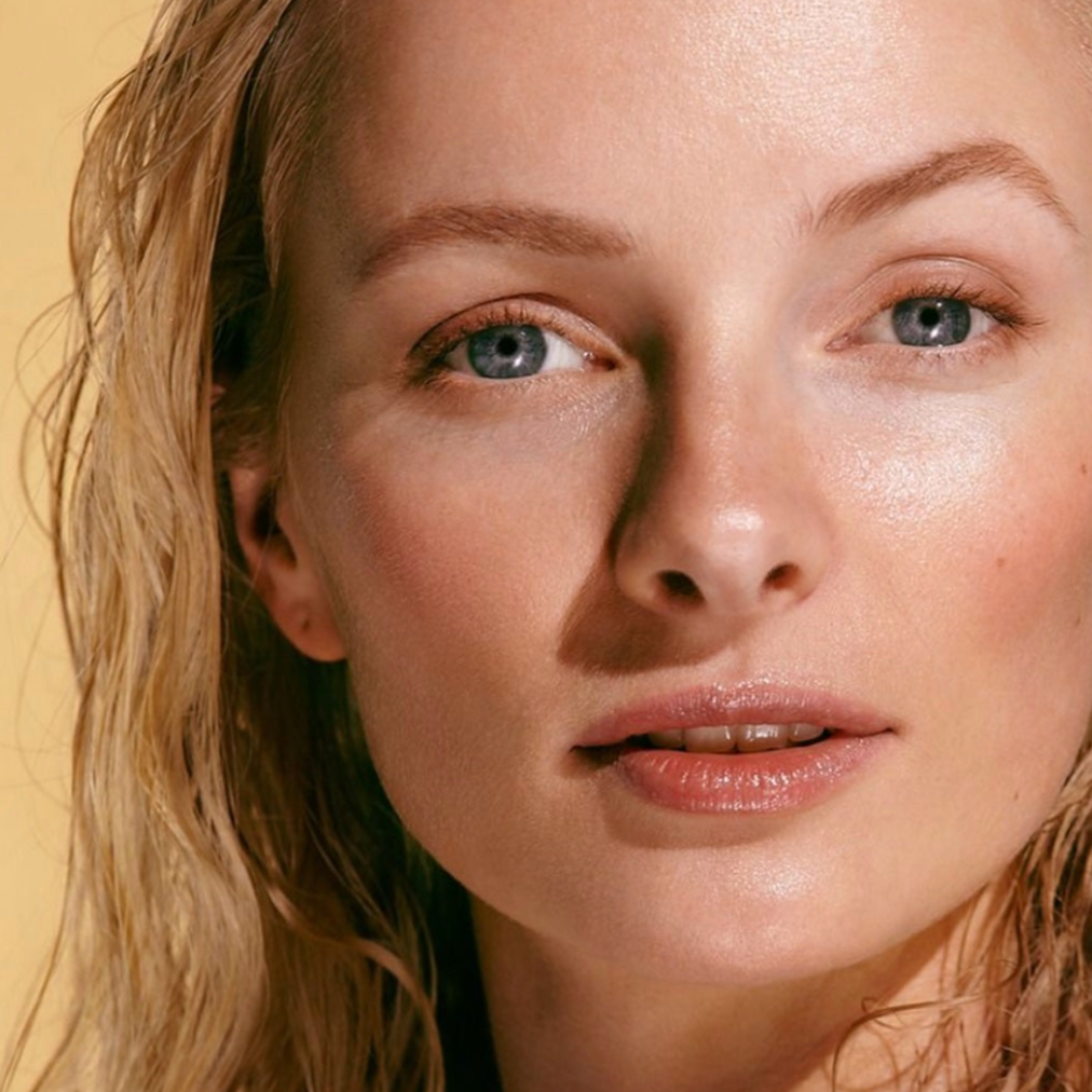 Protector Solar Facial Antiedad SPF30 con Células Madre Vegetales Mádara