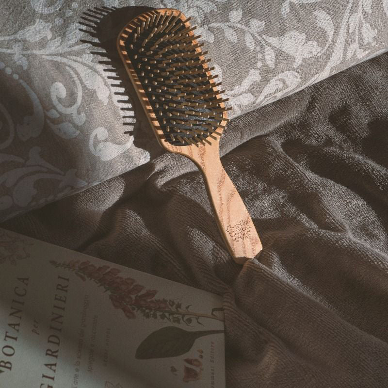 Cepillo Rectangular Grande Tek