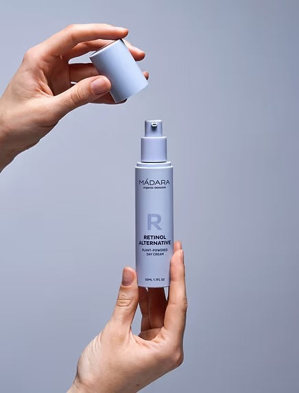 Crema de Día de Origen Vegetal Retinol Alternative MÁDARA
