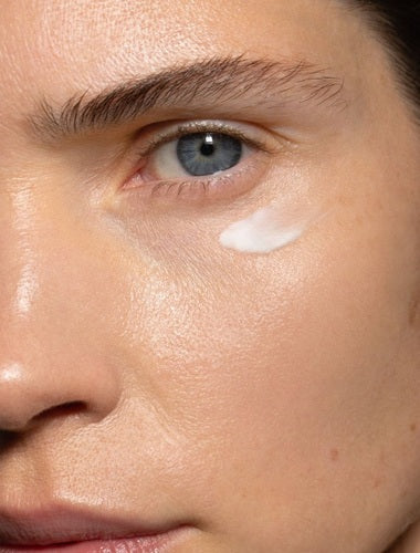 Sérum de Origen Vegetal para Contorno de Ojos Mádara