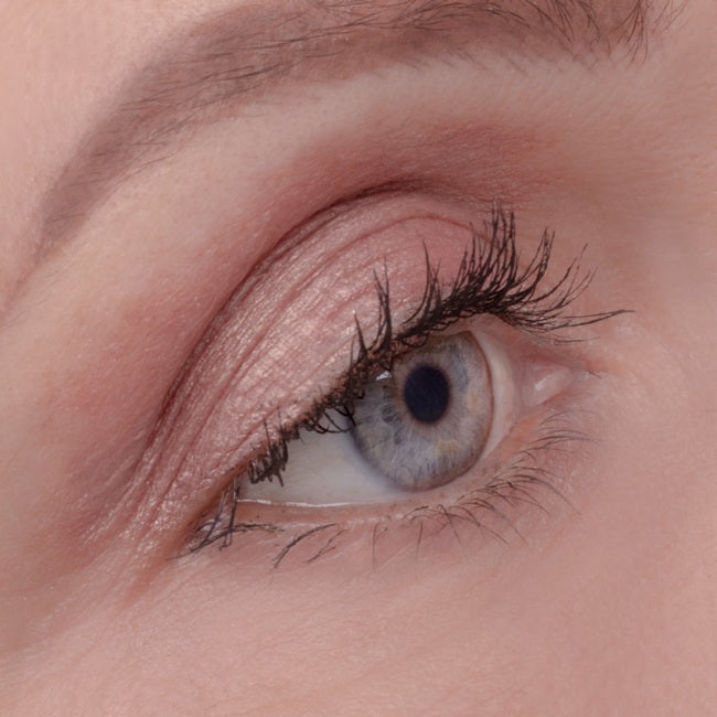 Sombra de Ojos Líquida de Larga Duración 01 Soft Brown Joik