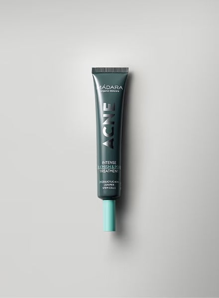 Tratamiento Intenso de Poros y Manchas ACNE Mádara