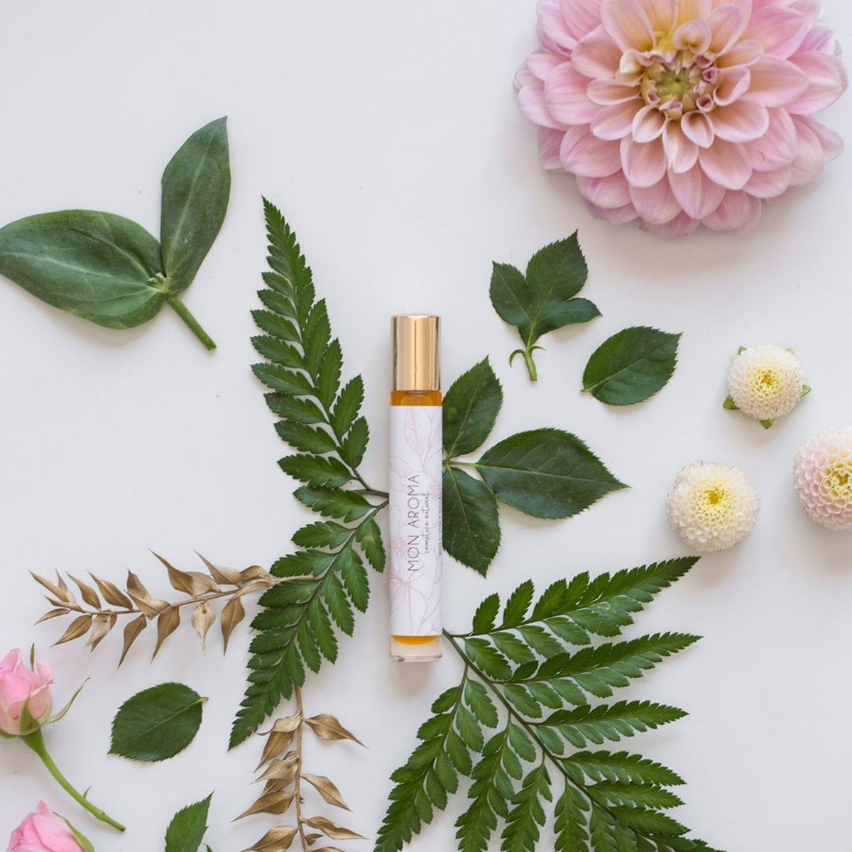 Top Selection Roll-on Mon Aroma