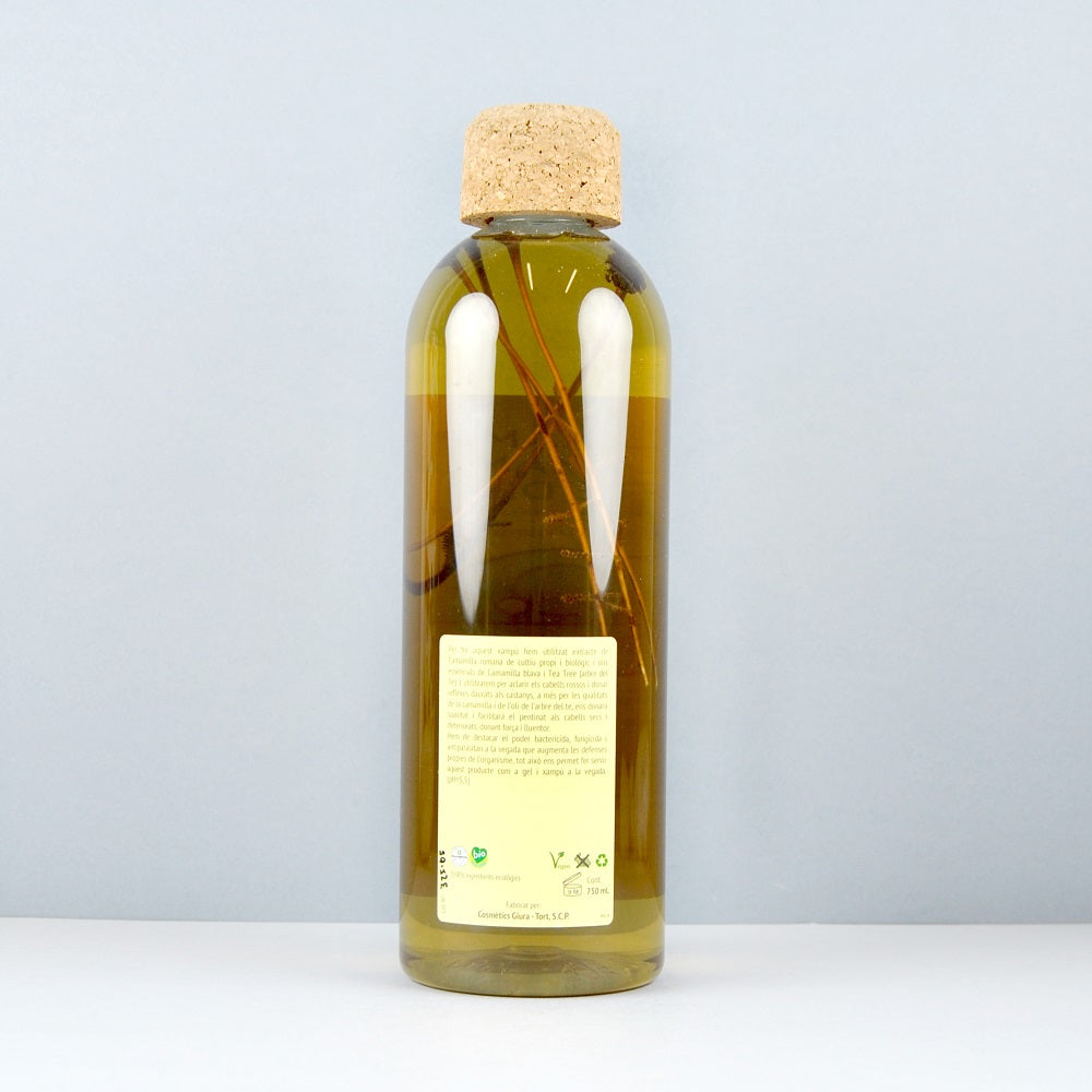 Gel Champú Manzanilla y Árbol de Té Cabellos Secos Giura Cosmètics